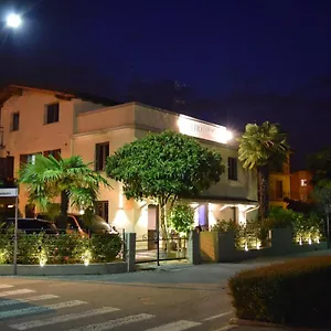 Apartmán International &, Sirmione